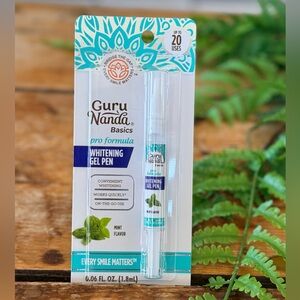 Mint Whitening Gel Pen - White/Teal